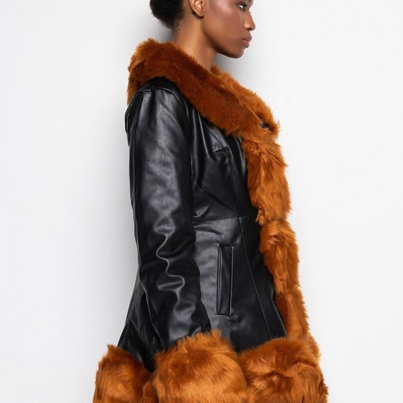 Callie Lives is LIVE with $99 COATS $39 BLAZERS $59 JACKETS AT 12:30pm et - Picture 7 of 14